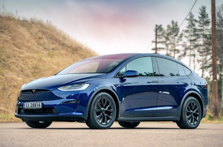 які документи важливо перевірити при купівлі tesla на аукціоні